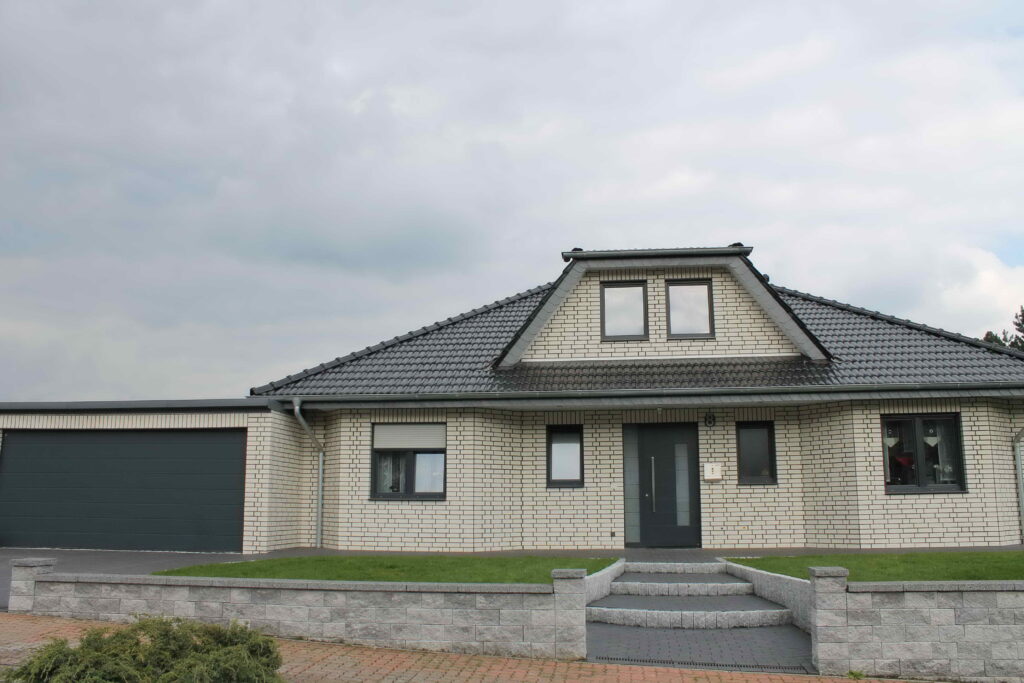 Attraktiver Bungalow mit 2 Erker